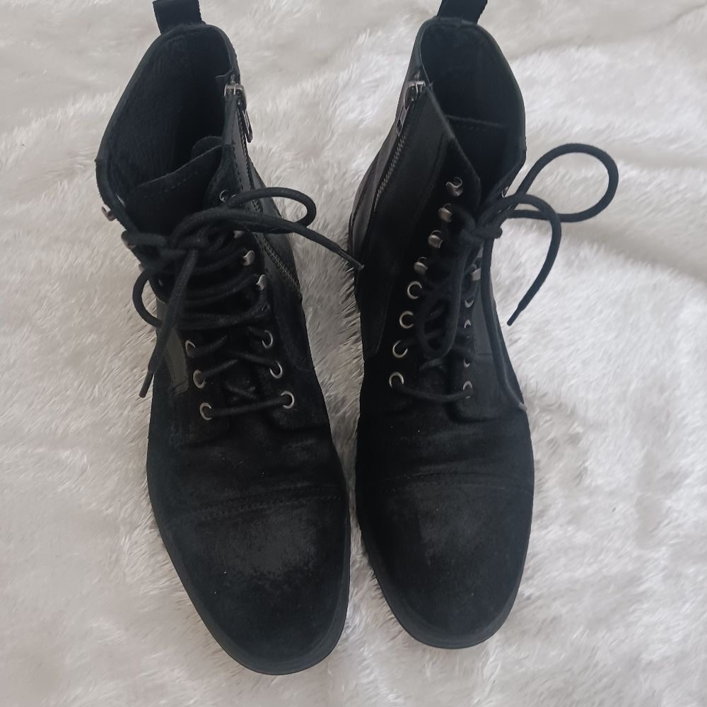 The Rail Norwood Cap Toe black suede Boots size 42